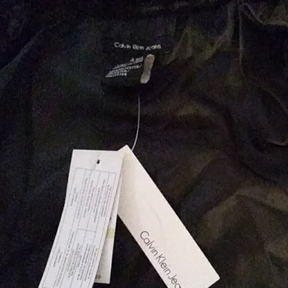 A calvin klein jeans sweater - Picture 3 of 5